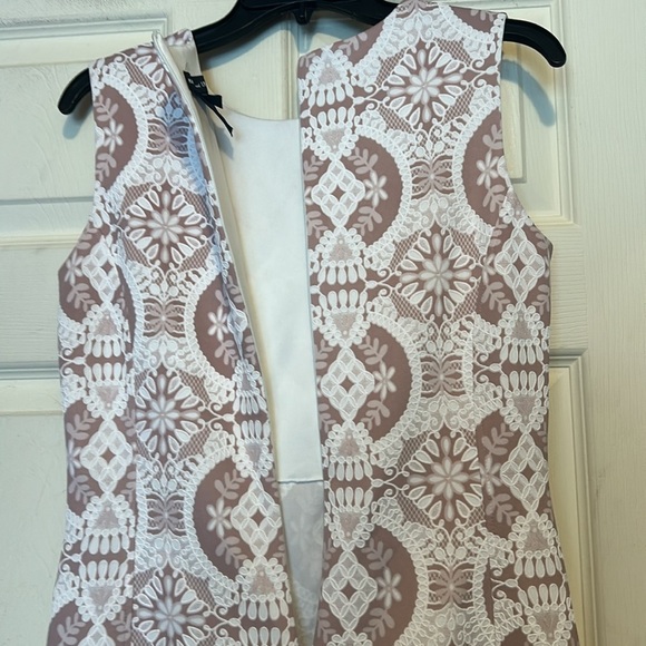 Kate and Lily Dress Size 8 White Mauve - Picture 8 of 8